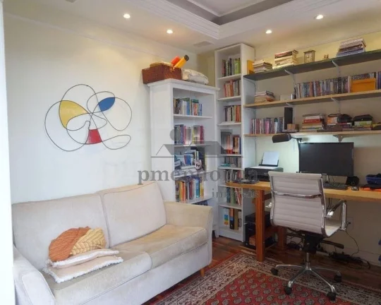 Imagem Apartamento totalmente reformado, andar alto, vista incrível, amplo living para 2 ambientes, 3 dorm...