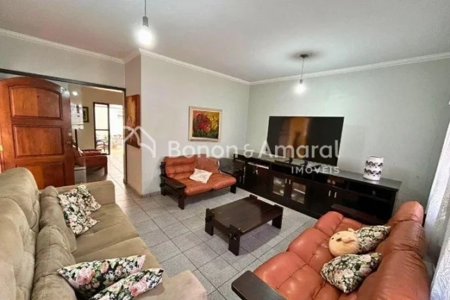 Imagem Casa em excelente localização em Campinas, próxima à Av Baden Powell, padarias, supermercado Pag...