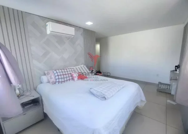 Imagem Apartamento mobiliado com 3 Suites e 2 Vagas de Garagem, no Jardim Oceania, João Pessoa