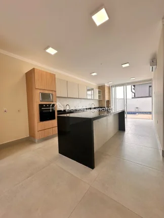 Imagem Casa térrea nova com 03 suítes à venda no Condomínio Residencial Royal Garden, Parque Brasil 500...
