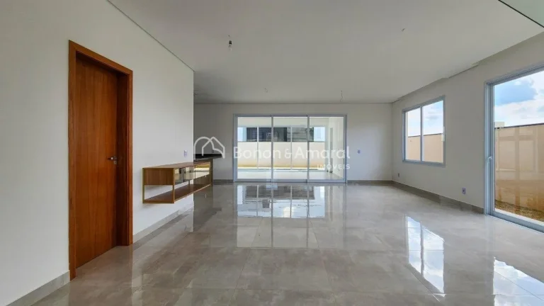 Imagem Casa de condominio a venda em Campinas no Aborais..

Linda e imponente residência, recém construí...