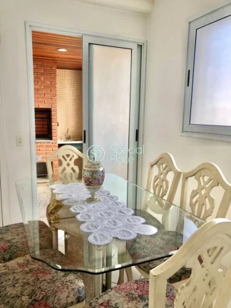 Imagem Excelente apartamento de 245 m², living para dois ambientes, varanda gourmet, 04 suítes com armár...