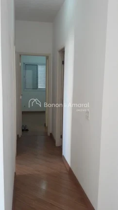 Imagem Este aconchegante apartamento em Campinas oferece uma planta bem distribuída, com três dormitório...
