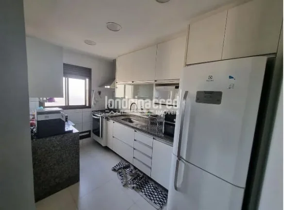 Imagem Apartamento no 17º andar no Terrasse Jardin, sol da manhã, completo em armários, com sacada envidraçada, 2 vagas paralelas e ar-condicionado.