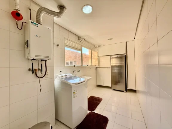 Imagem Apartamento de Luxo à Venda na Riviera de São Lourenço Módulo 07: 3 Quartos, 2 Suítes, 3 Salas, 2 Vagas de Garagem, 118m² de Puro Conforto.