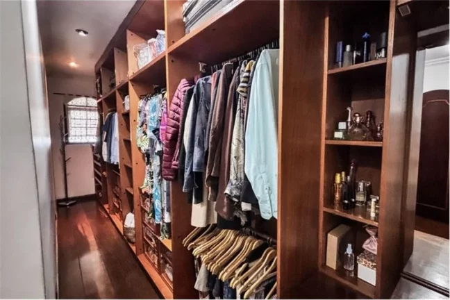 Imagem Sobrado Sustentável: Residência Aconchegante com Energia Renovável, Espaço Gourmet, Suítes Luxuosas e Memórias Inesquecíveis em 150m²