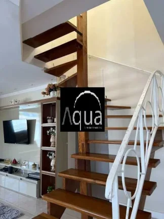 Imagem Casa para Venda em Praia Grande, Balneário Florida, 6 dormitórios, 2 suítes, 2 banheiros, 8 vagas
