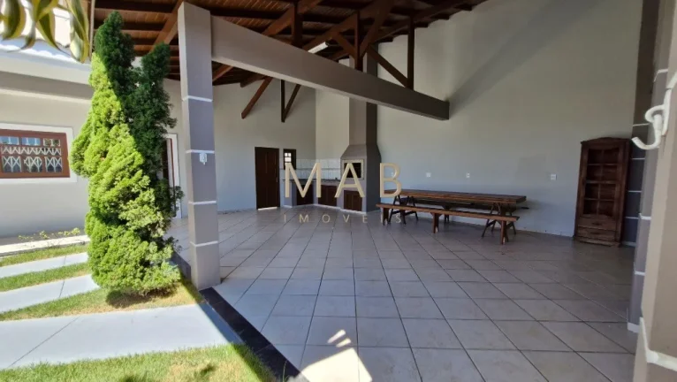 Imagem Imperdível: Casa à venda em Florianópolis-SC, Ingleses! 4 quartos, 1 suíte, 2 salas, 3 banheiros, 3 vagas, 240m².