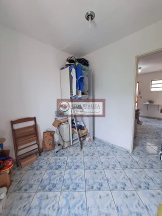 Imagem Apartamento em oportunidade venda no BNH Grajaú. Vendo Apartamento de 2 Dormitórios no BNH, proximo a estação Grajaú da CPTM, valor de oportunidade: R$ 160k. Aceita financiamento bancário, confira.