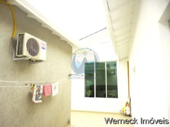 Imagem Imperdível Casa à Venda em Ubatuba-SP - 4 quartos, 4 suítes, 6 banheiros, 4 vagas de garagem - Bairro Itaguá - 540m² de área