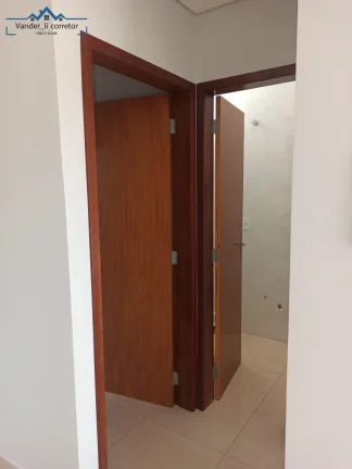 Imagem Casa nova com 2 dormitórios a venda no Pinheirinho.