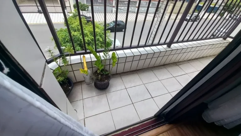 Imagem Apartamento 1 dormitório 1 vaga 350 metros da praia à venda, 50 m² por R$ 295.000 - Vila Guilhermina - Praia Grande/SP