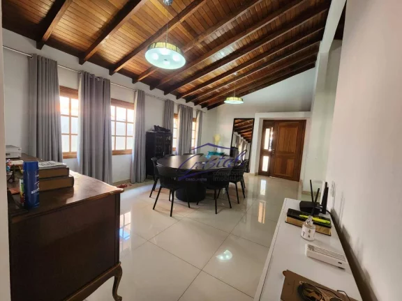 Imagem Casa com 6 dormitórios à venda, 238 m² por R$ 1.300.000,00 - Granja Viana - Cotia/SP
