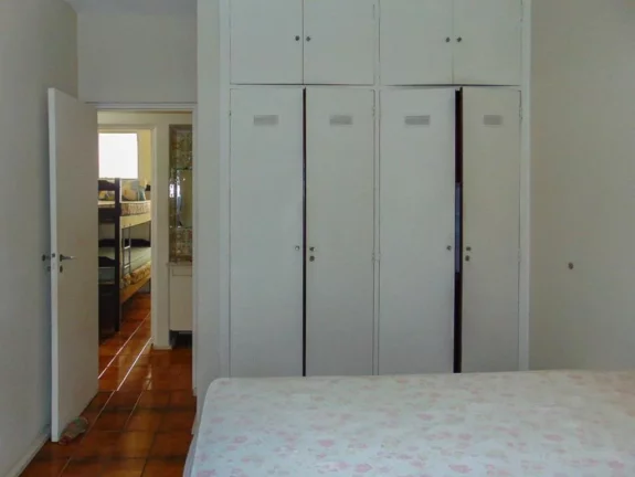 Imagem PITANGUEIRAS - 90 M² ÚTEIS - GARAGEM NO PRÉDIO - VARANDA COM VISTA AO MAR - LAZER - EXCELENTE LOCALIZAÇÃO.