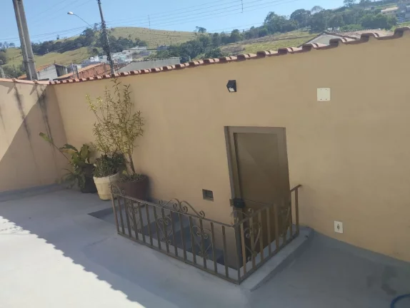 Imagem Casa com 5 dormitórios à venda, 150 m² por R$ 820.000,00 - Jardim Das Palmeiras - Bom Jesus dos Perdões/SP