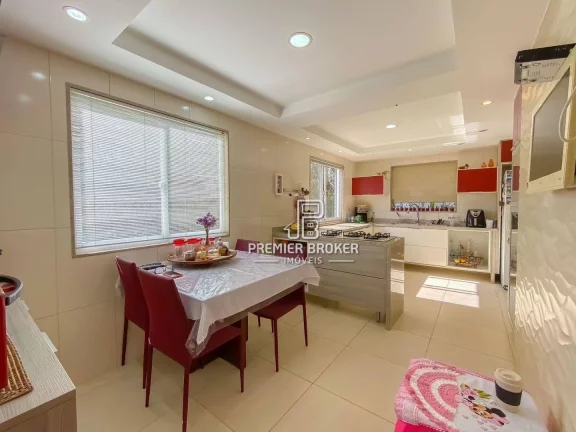 Imagem Casa à venda, 167 m² por R$ 1.050.000,00 - Bom Retiro - Teresópolis/RJ