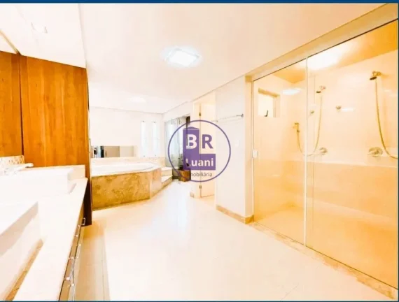 Imagem Linda casa alto padrão com ótima localização.