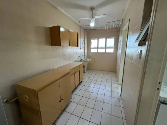 Imagem Apartamento á 600m da praia à venda em Peruíbe