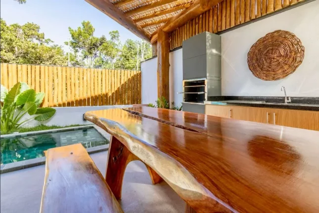 Imagem LINDA RESIDÊNCIA DE ALTO PADRÃO Á VENDA DE PORTEIRA FECHADA EM CONDOMINIO EM ARRAIAL D'ÁJUDA - PORTO SEGURO - BAHIA