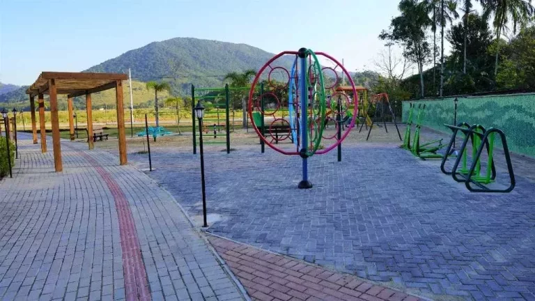 Imagem Terreno com 200m² no Bairro Sertão do Trombudo na Cidade de Itapema/SC