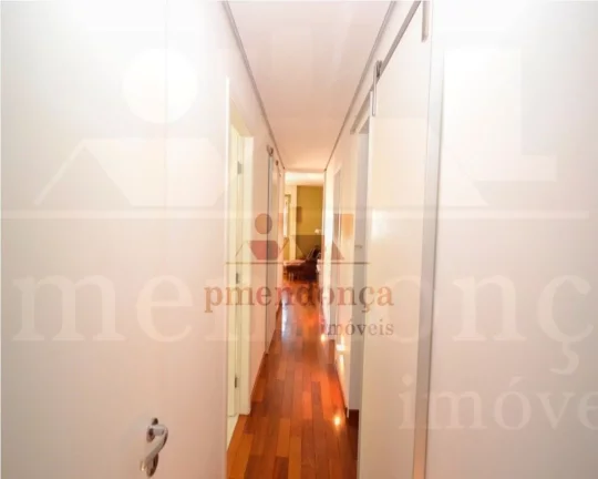 Imagem Apartamento com amplo living para 03 ambientes com piso todo em mármore, terraço, lavabo, 04 suít...