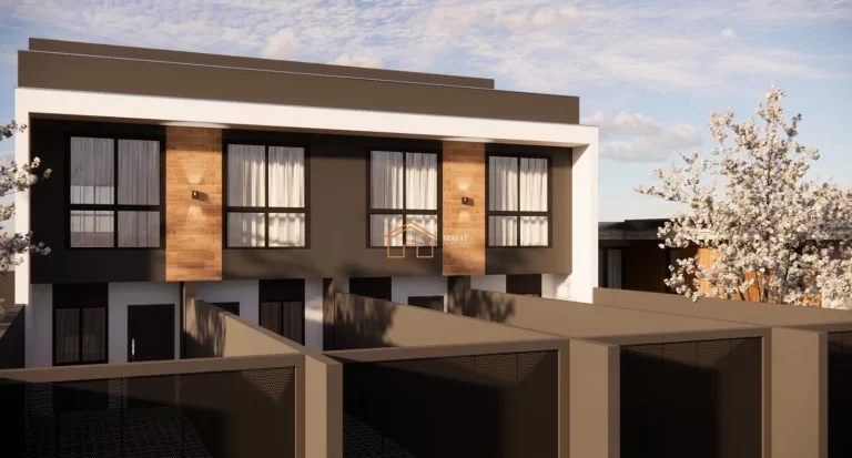 CASA RESIDENCIAL em JOINVILLE - SC, AVENTUREIRO