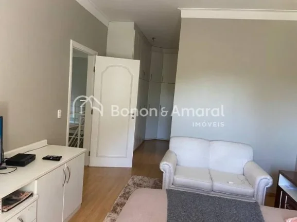 Imagem Casa à venda em condomínio de ótimo padrão, em Valinhos /SP.

Localizada na região nobre da cid...