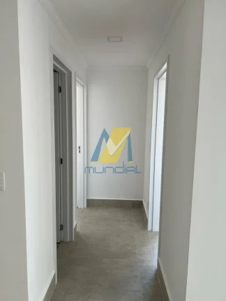 Imagem Apartamento moderno com suíte, 2 vagas soltas e sacada envidraçada
