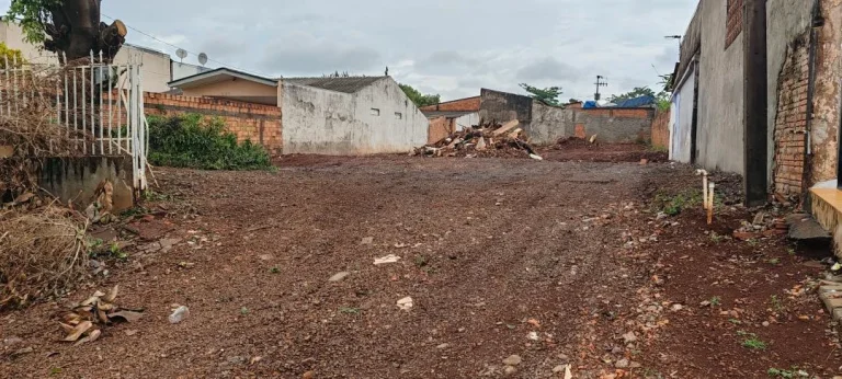 Imagem Terreno à venda em Cascavel, Santa Cruz - Energia Elétrica, Rede de Esgoto, Rua Asfaltada