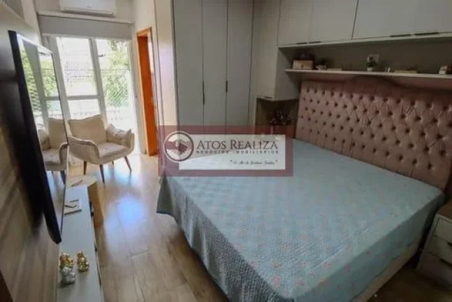 Imagem EXCLUSIVO. Vendo Super oportunidade no Jardim Sabará, região de Campo Grande, Sobrado de 163m² de Área Útil, imóvel com 3 Andares, São 3 Dormitórios, 1 sendo Suíte, Sala de Tv, Sala de Jantar, Cozinha ampla, Sótão com Sacada,lavabo, Lavanderia, Churrasque
