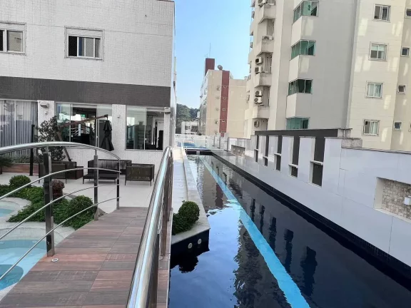 Imagem Apartamento com 3 dormitórios sendo 1 suíte e 3 vagas de garagem em Balneário Camboriú/SC
