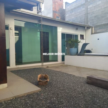 Imagem Sobrado a venda com 180 m² no Santa Regina em Itajaí.
