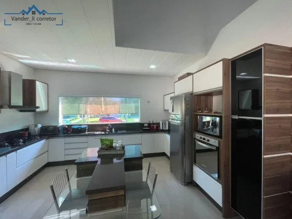 Imagem Casa de alto padrão com 3 dormitórios a venda no condimínio Arco de Roma em Foz