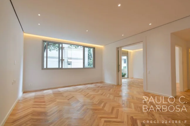 Imagem Jardins Venda - 3 Dormitórios (1 Suíte) - 2 Vagars - 187m²