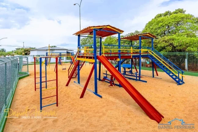 Imagem Terreno plano com 600 m² à venda no condomínio Parque do Mirante.