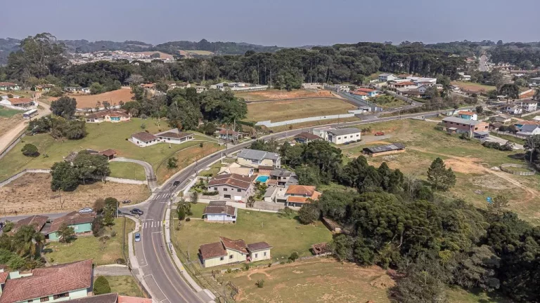 Imagem Terreno com 1.727m2 no Ferraria