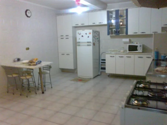 Imagem Sobrado a venda com 3 dorms sendo 1 suíte - Jardim Colonial