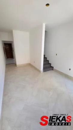 Imagem Casa à venda em São Paulo-SP, Parque Guaianazes: 2 quartos, 1 sala, 2 banheiros, 3 vagas de garagem, 65,00 m² de área.
