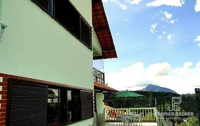 Imagem Casa à venda, 460 m² por R$ 1.500.000,00 - Golfe - Teresópolis/RJ