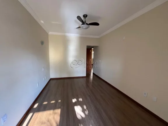 Imagem Casa à venda em Macaé-RJ, bairro Cancela Preta! 3 quartos, 1 suíte, 4 banheiros, 3 vagas, 233m². Venha conferir!