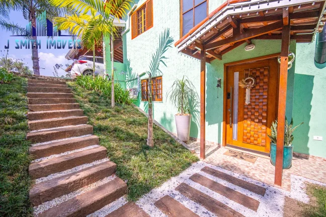 Imagem CASA ESTILO CAMPESTRE, LINDA, 3 SUÍTES. ÓTIMOS ACABAMENTOS.