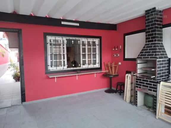 Imagem Casa térrea 2 dormitórios sendo 1 suíte com piscina Ocian
