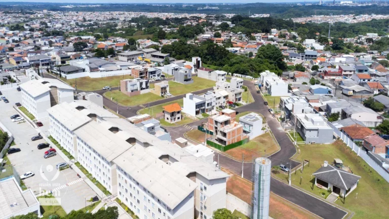 Imagem Sobrado com 3 dormitórios à venda, 132 m² por R$ 530.000,00 - Campo de Santana - Curitiba/PR