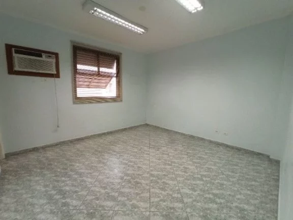 Imagem Locação Alto Padrão Sobrado 4Qts 5Vgs no Embaré