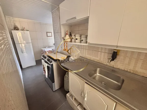Imagem Casa Sobrado, 6 Dormitórios, 200m², Jardim Satélite, São José dos Campos
