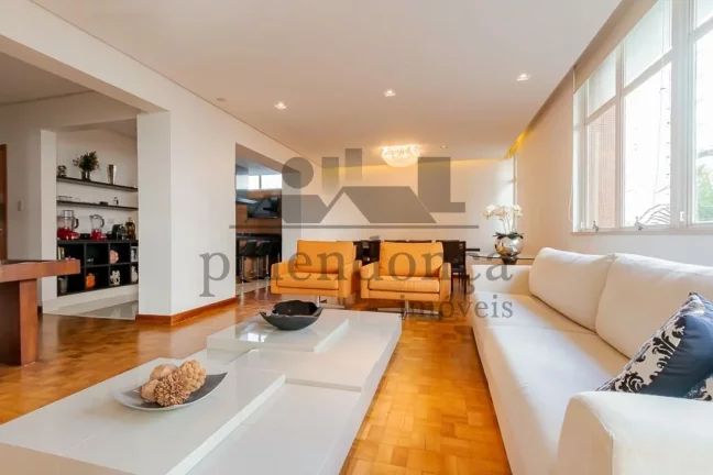 Imagem Lindo apartamento reformado na Rua Bela Cintra, pronto para morar!
