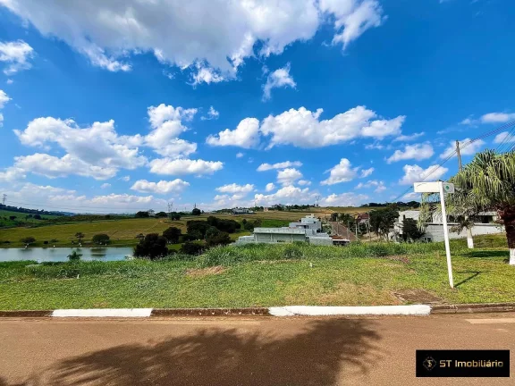 Imagem Terrenos à venda em Atibaia/SP - Condomínio Fechado, 1.000m² por R$299.000!