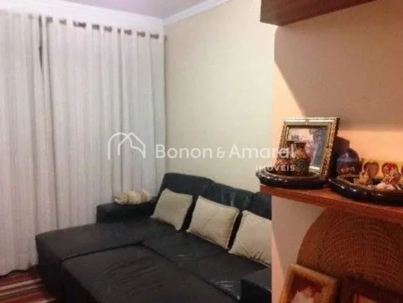 Imagem Excelente apartamento, totalmente reformado e bem localizado, com sala para dois ambientes e varanda...