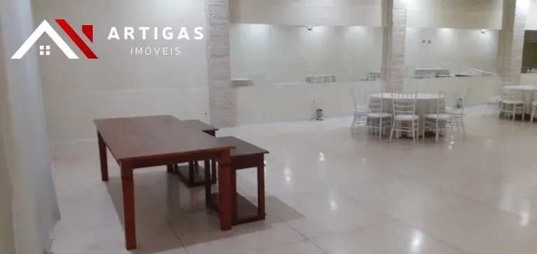 Imagem Ponto Comercial para Locação Comercial na Mooca 300m2 Salão Recepção Banheiros Estacionamento