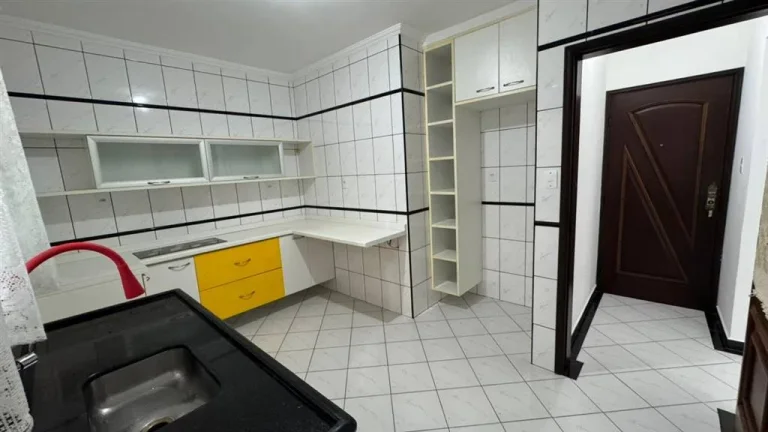 Imagem APARTAMENTO COM 81.22 m² - FORTE - PRAIA GRANDE SP
